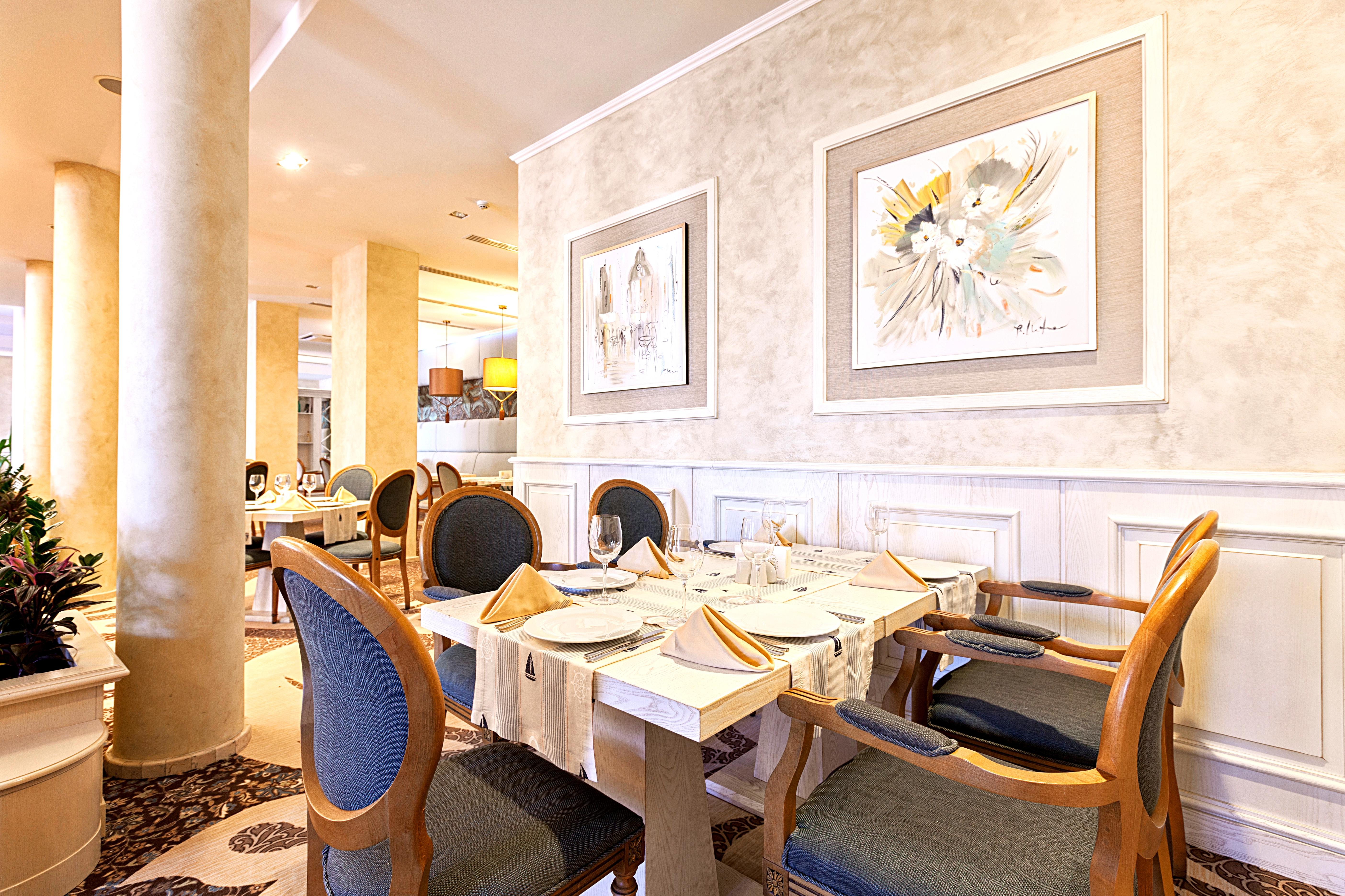 Primoretz Grand Hotel & Spa Burgas Exterior foto Restaurant