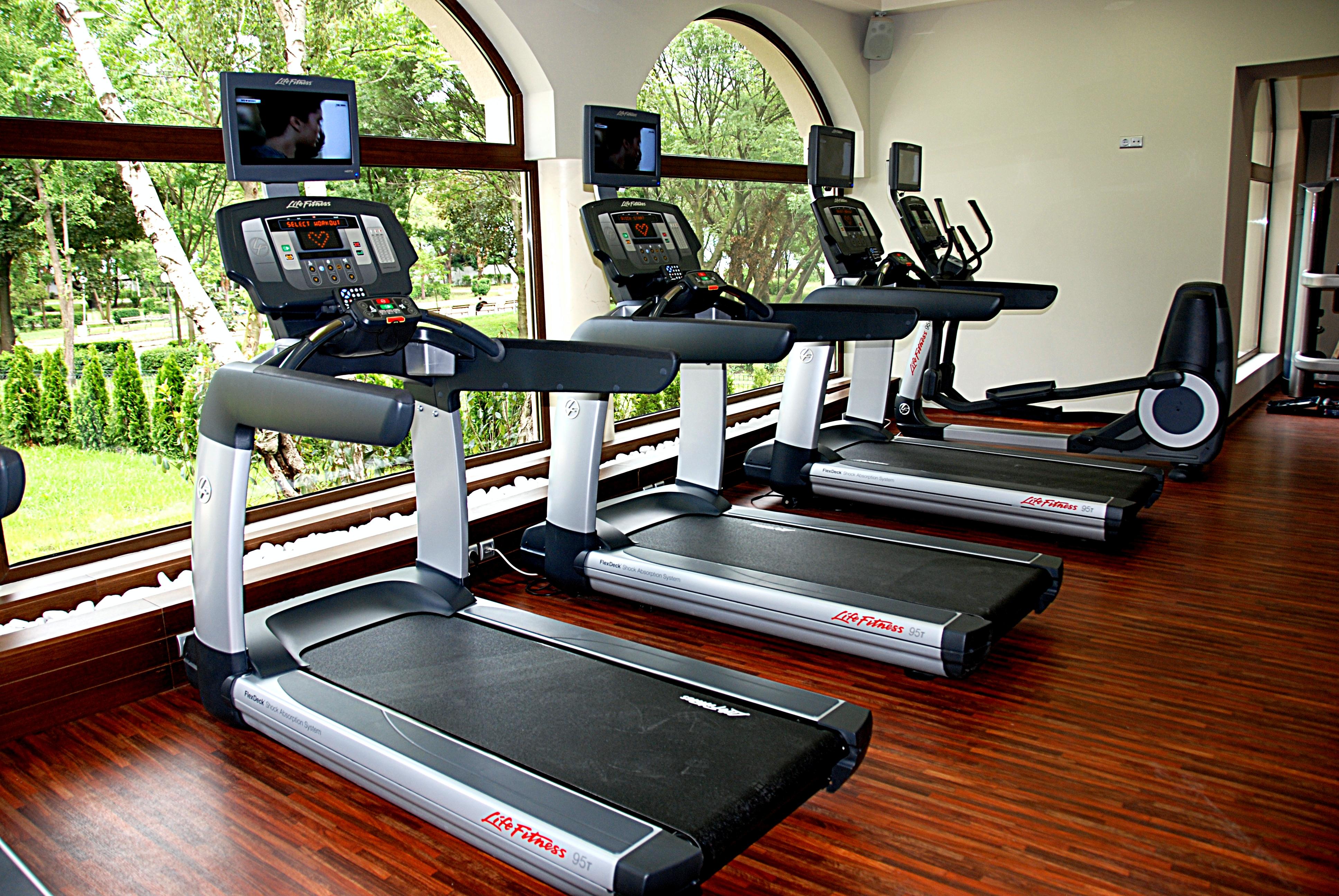 Primoretz Grand Hotel & Spa Burgas Exterior foto Treadmills